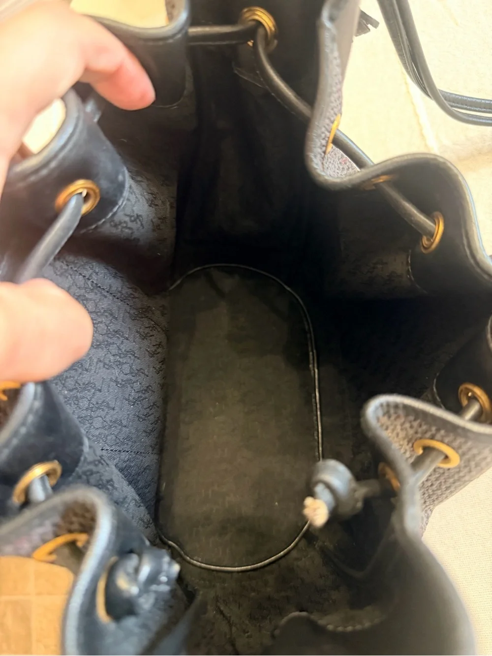 Yves Saint Laurent Black Leather and Tweed Shoulder bucket Drawstring Bag